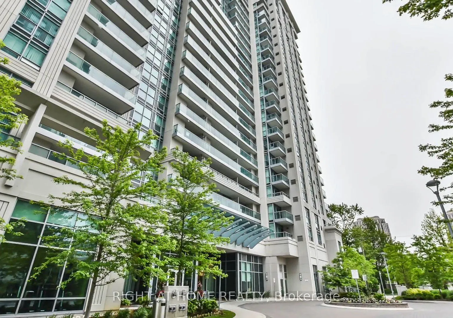 2 bed, $3,100 — Photo 1