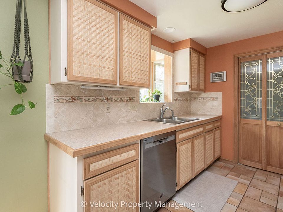 1st image of 20941 Desert Woods Dr
