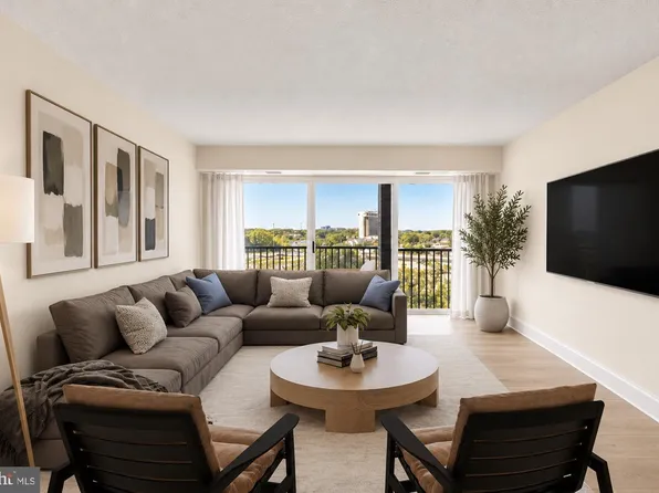 1300 Army Navy Dr APT 1007, Arlington, VA 22202