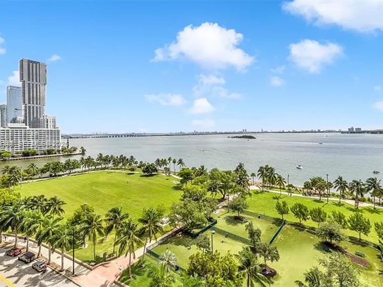1800 N Bayshore Dr #4208 — Photo 7