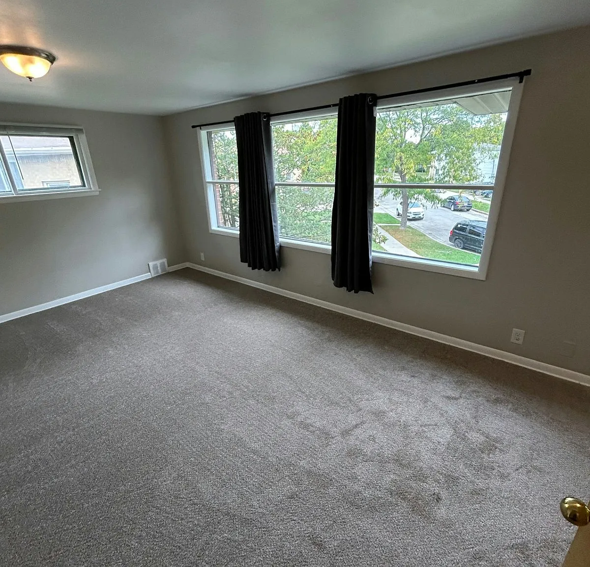 3437-3439 N 83rd St, Unit 3439 — Photo 1
