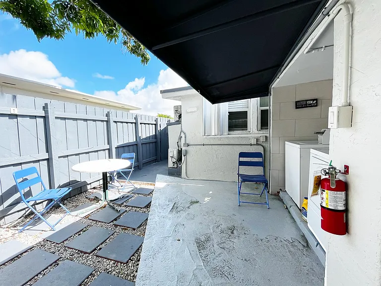 3147 SW 17th St #2 — Photo 24