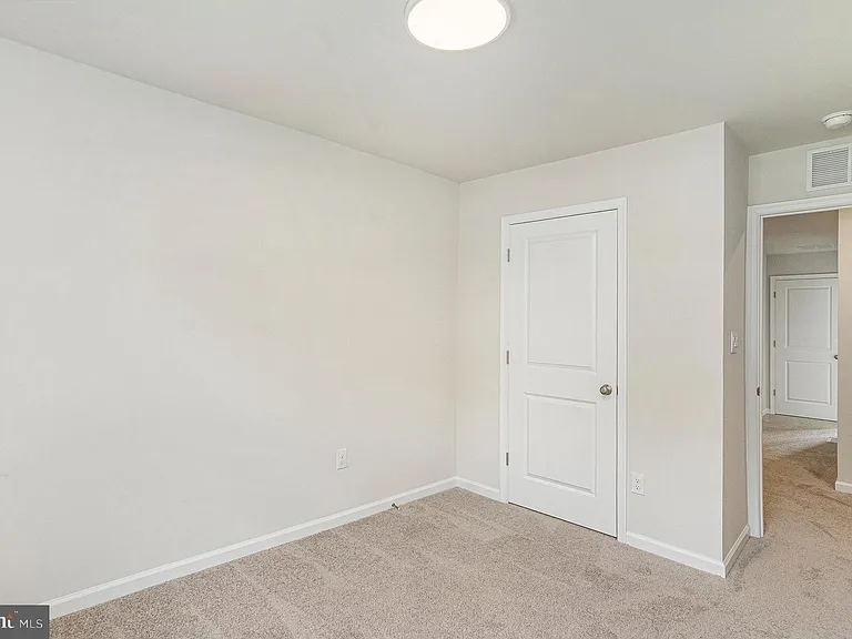 1143 Martin Rd — Photo 24