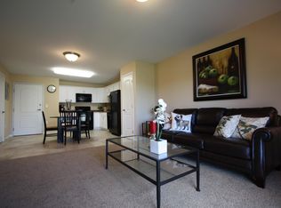 1060 Village Cir APT 313, Fergus Falls, MN 56537