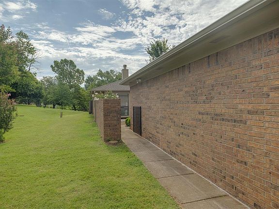 3rd image of 12210 High Meadow Ct
