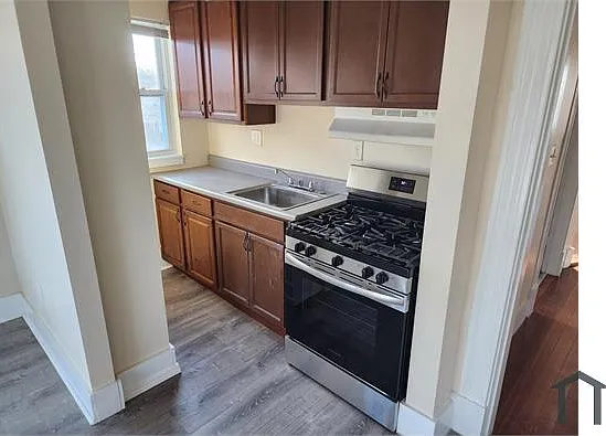 228 Smith St — Photo 1