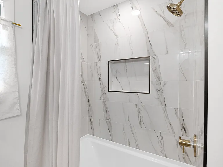 1233 E Campus Dr — Photo 31