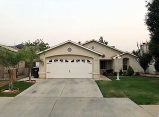 13571 9th St, Parlier, CA 93648