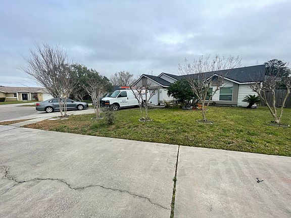 4th image of 11920 Cassiabark Ct