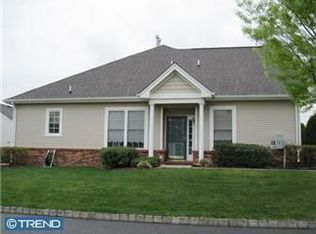 18 Mockingbird Dr, Hamilton, NJ 08690