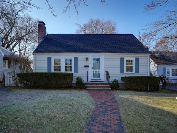 18 Waverley Ter, Belmont, MA 02478