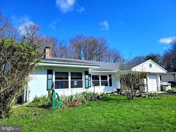 2nd image of 54 Pine Dr