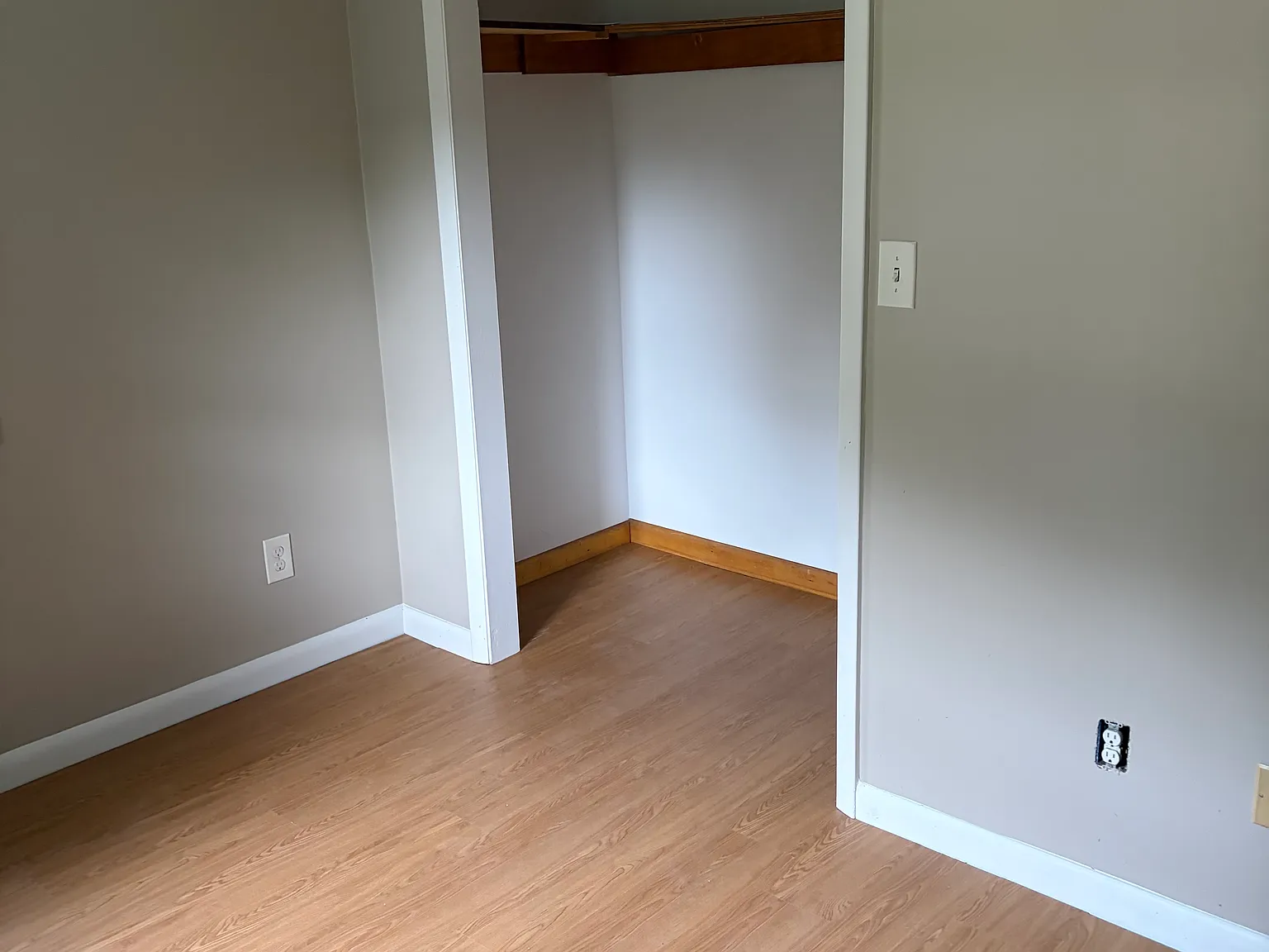 2 bed, 720 sqft, $3,000 — Photo 4