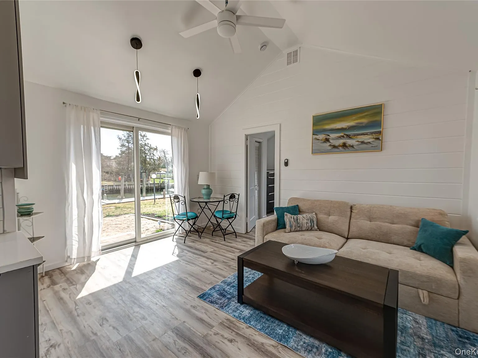 1 bed, 1.0 bath, 1760 sqft, $22,000 — Photo 2