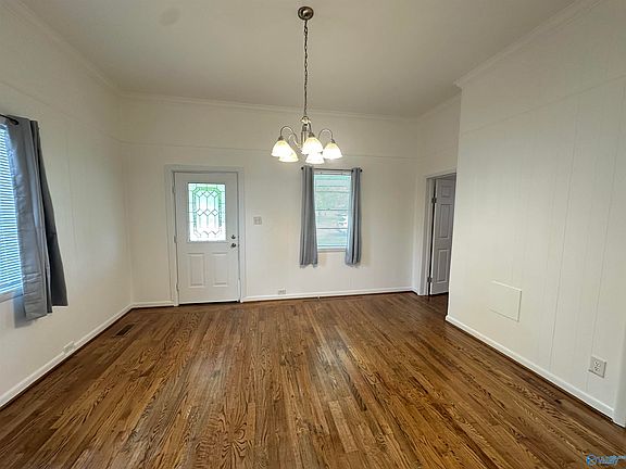 3rd image of 8 Dwight Ave