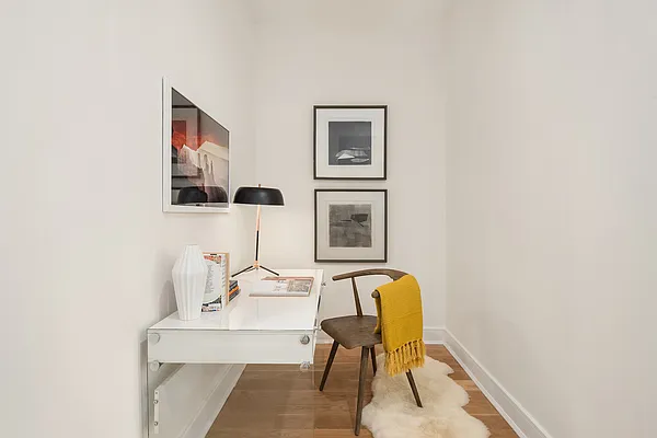 Sold by Douglas Elliman | media 20