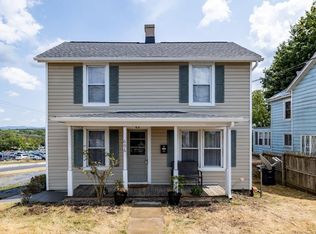 696 N Liberty St, Harrisonburg, VA 22802
