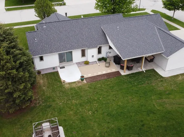 835 Mockingbird LANE, Plymouth, WI 53073