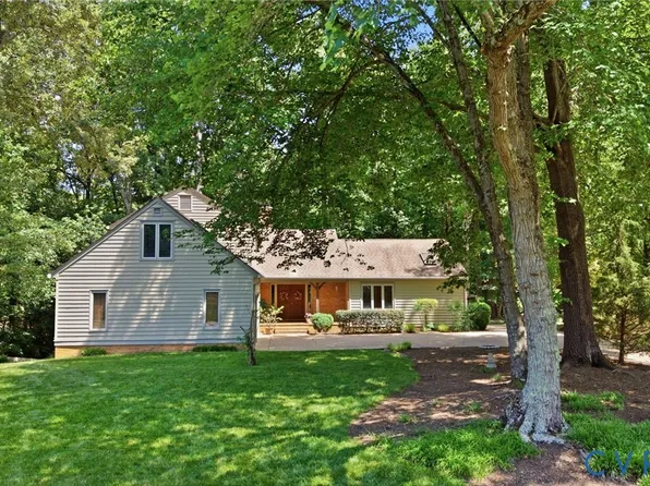 2201 Planters Row Dr, Midlothian, VA 23113