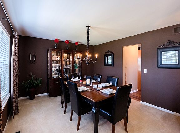 2nd image of 768 Long Island Cir