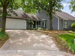 9822 S Lakewood Pl, Tulsa, OK 74137