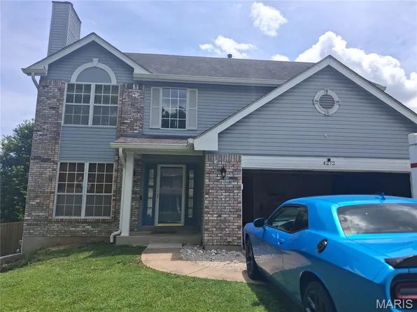 4272 Bielefeld Dr, Florissant, MO 63033