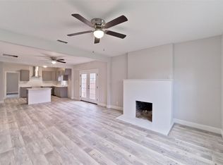 1026 Strickland St, Dallas, TX 75216
