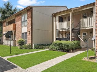 5667 Birchmont Dr APT H, Houston, TX 77091