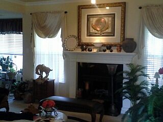 2nd image of 130 Bluebonnet Ln