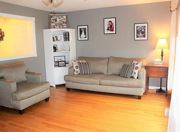 2nd image of 300 Francisca Dr