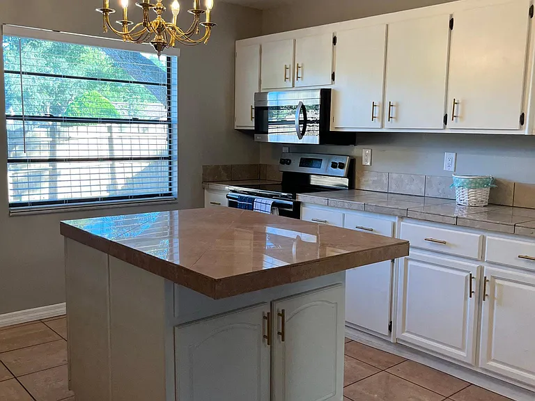 12816 Kellywood Cir — Photo 13