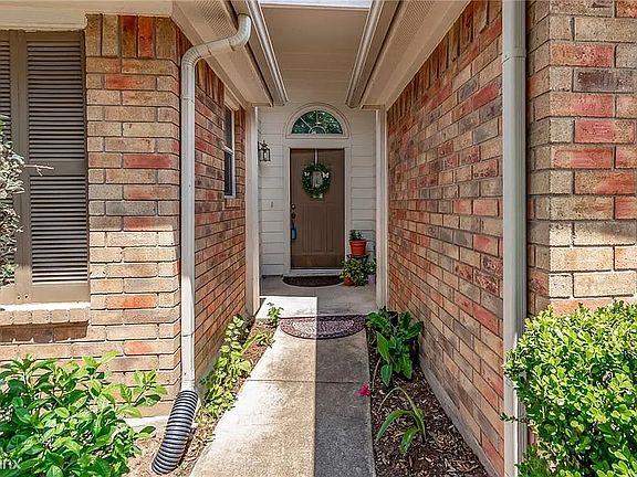 4th image of 913 Kenneys Way