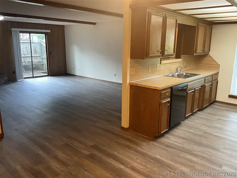6723 S 78th East Ave — Photo 11