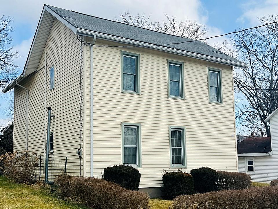 1st image of 910 Stowell St