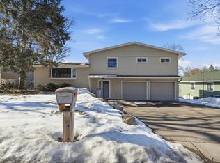 2135 Cedar Ln, Mound, MN 55364