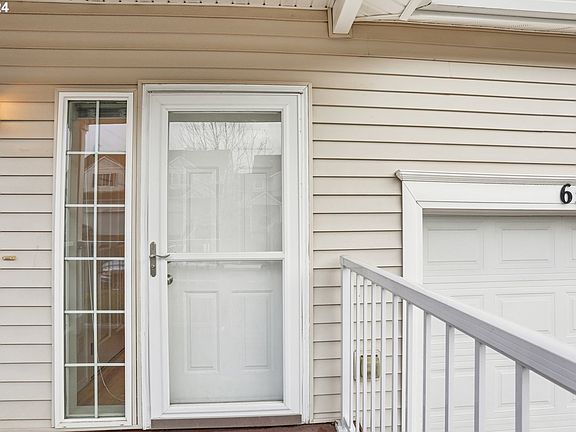 4th image of 6549 NE Deer Run St
