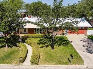 107 S Broadview St, Del Rio, TX 78840