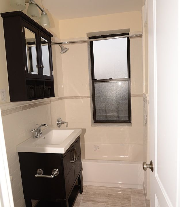 2nd image of 313 Rogers Ave