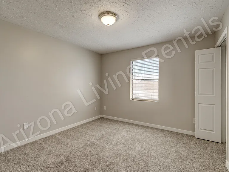 435 Flamingo Ln — Photo 21