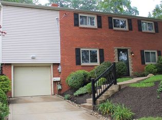 1324 Meadowlark Dr, Pittsburgh, PA