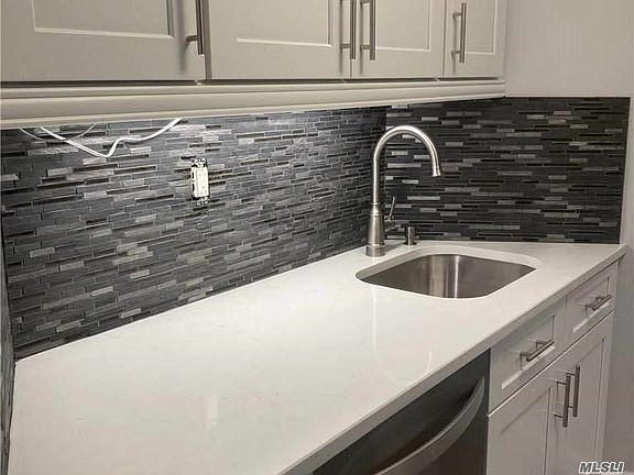 2nd image of 2 Bay Club Dr APT 4R