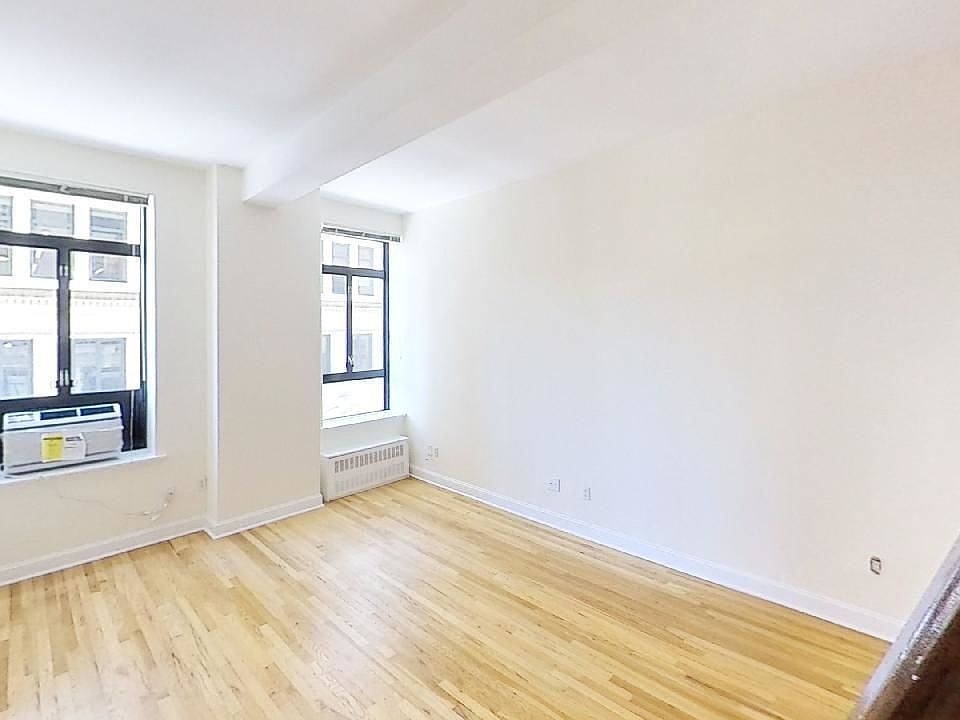 2nd image of 1 Astor Pl #4E2