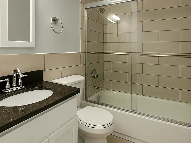 3314 N Macgregor Way #4 — Photo 8