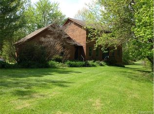 3663 Bullard Rd, Hartland, MI 48353