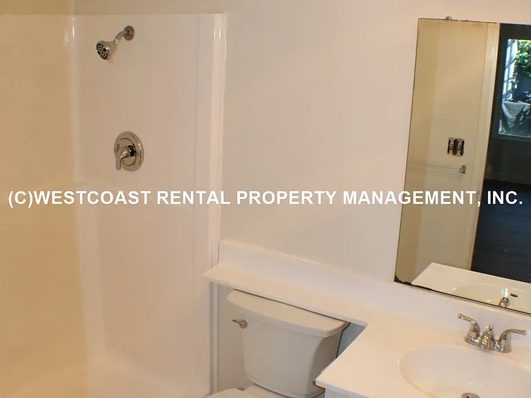 1577 Prather St #C — Photo 16