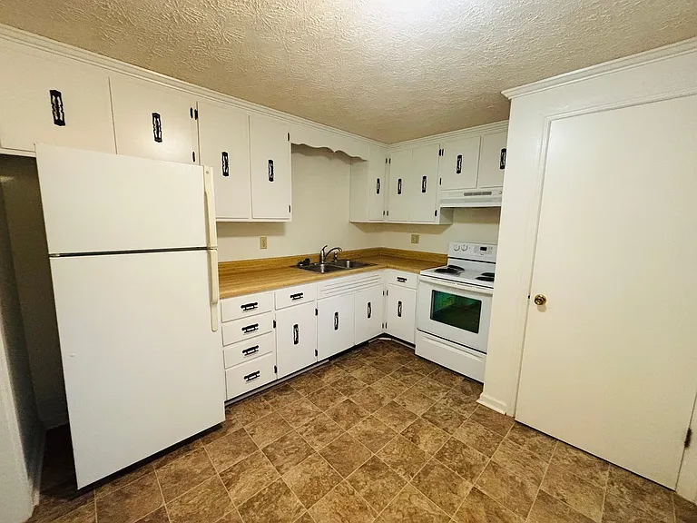 2913 Walls Branch Rd — Photo 5