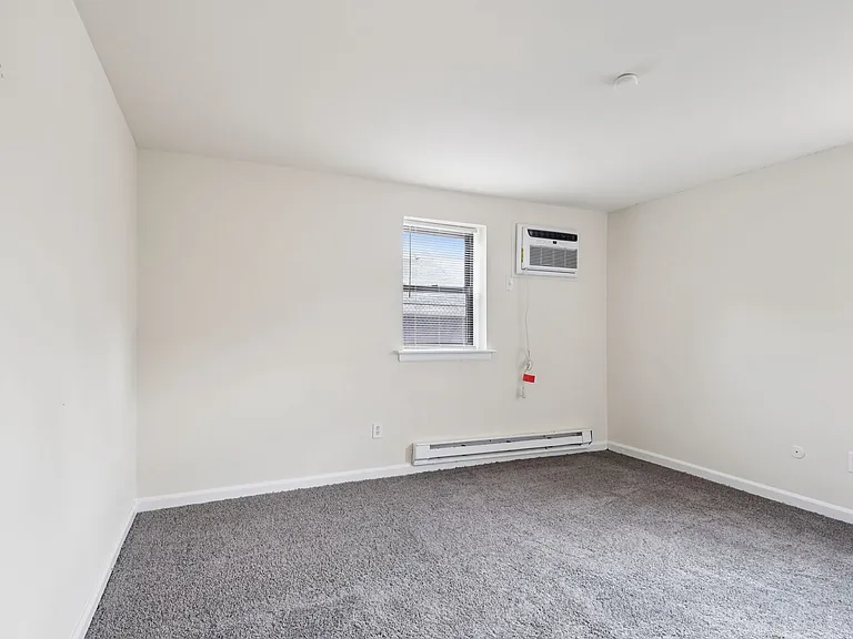 Springfield Green Apartments — Photo 32
