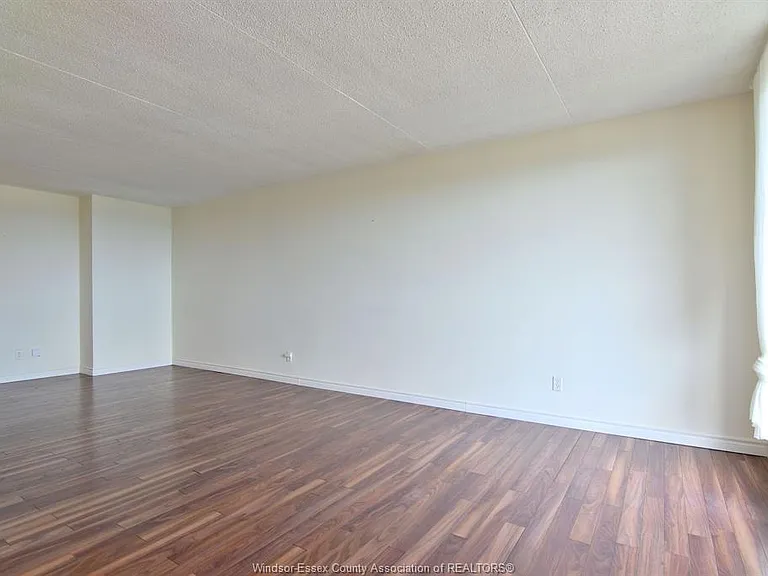 150 Park St W #1812 — Photo 14