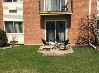 9250 Noel Ave #104D, Des Plaines, IL 60016