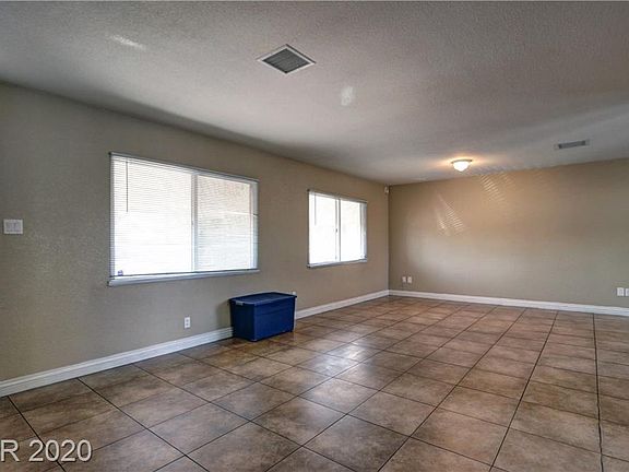 3rd image of 208 Upland Blvd